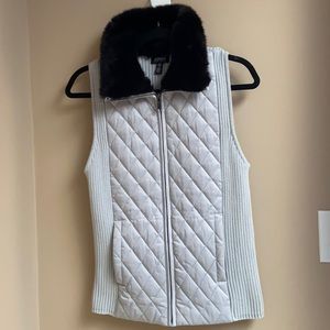 JONES New York Faux Fur Collar Vest NWOT